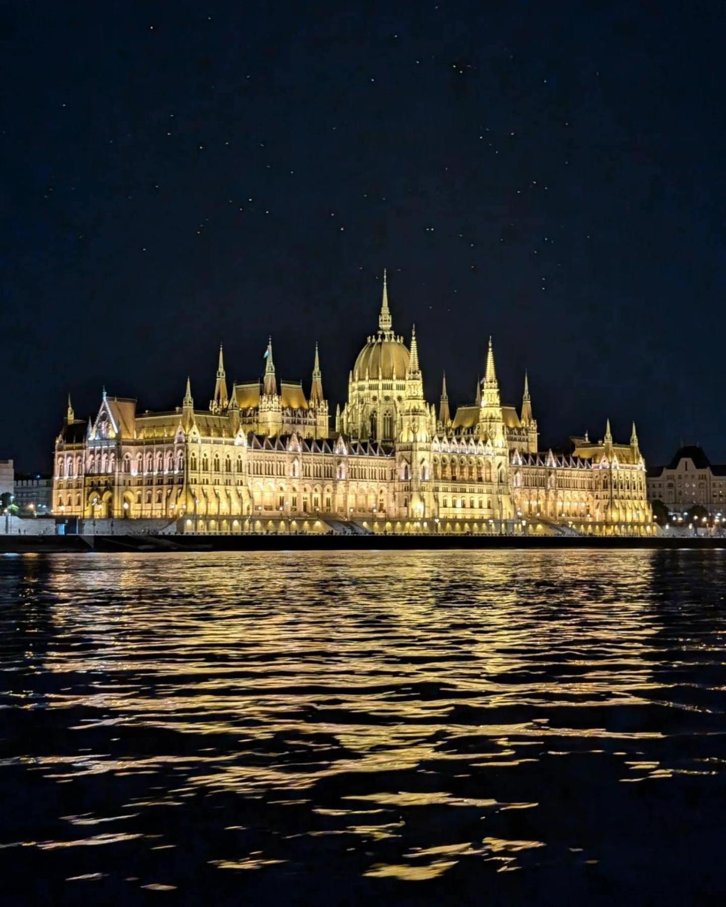 Premium Apartment By The Danube With Ac Budapest Eksteriør billede